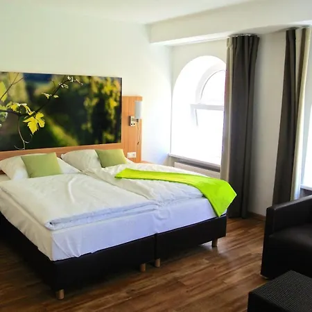 Deutsches Haus Ξενοδοχείο 3*