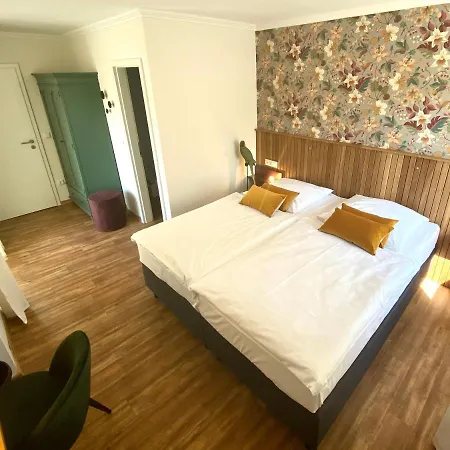Deutsches Haus Szálloda 3*