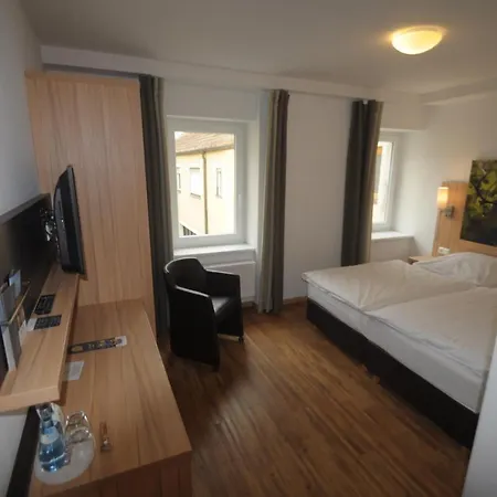 Deutsches Haus 3* Kitzingen